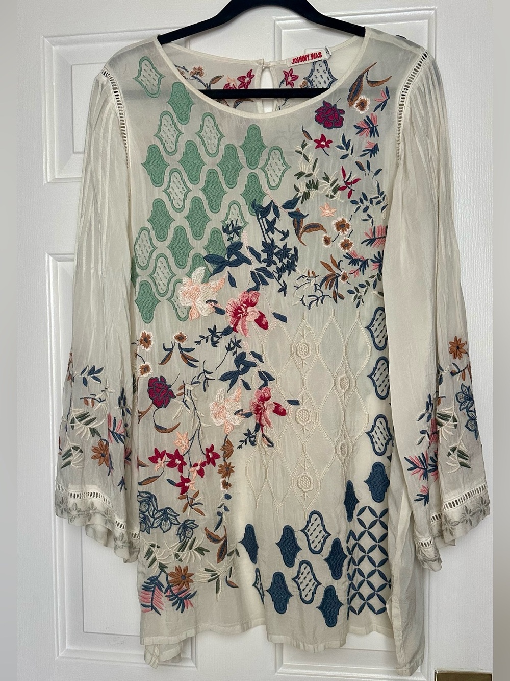 Johnny Was Embroidered Cream Floral Tunic